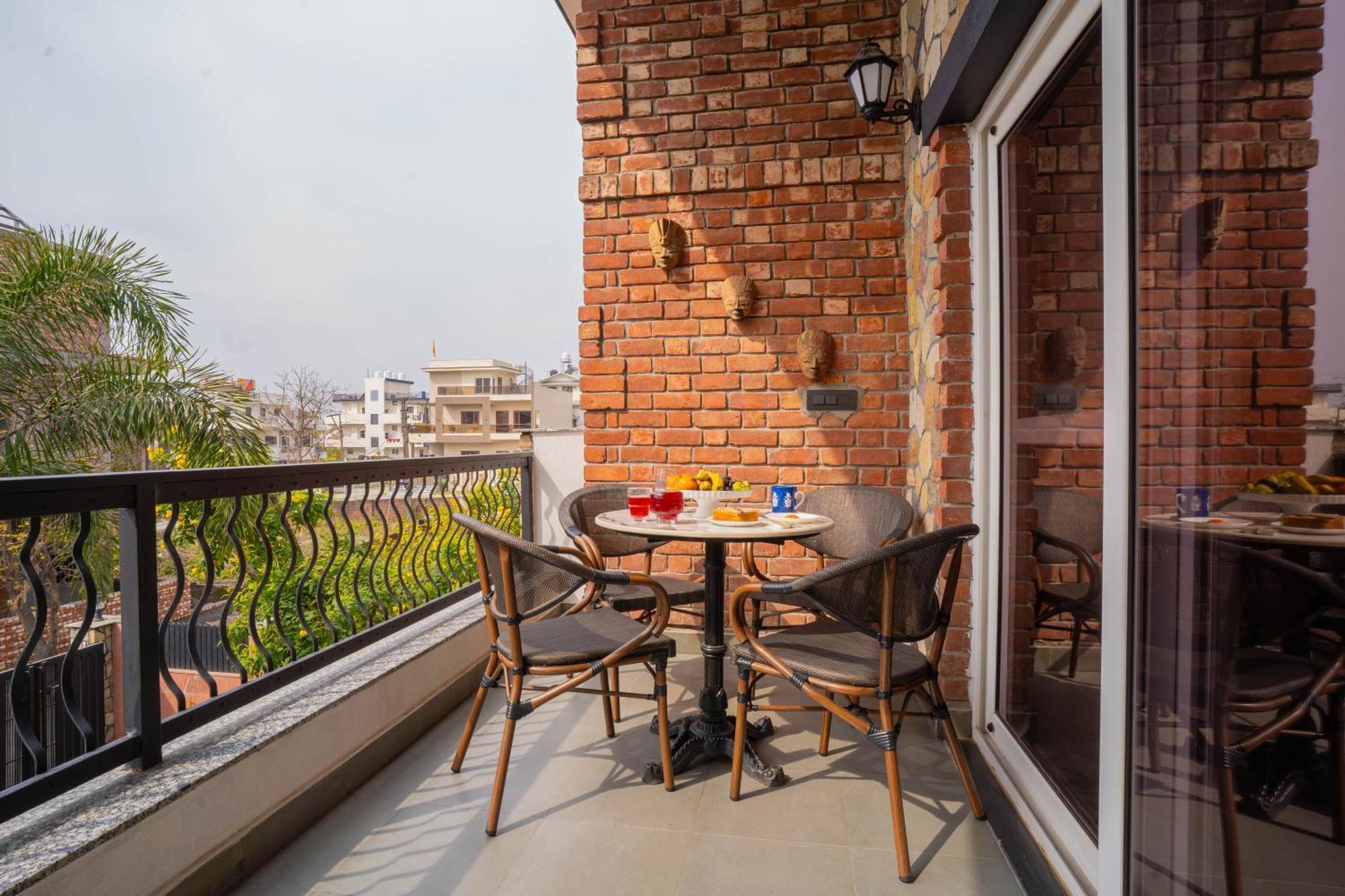 Hostie Vaikuntha - 3Bhk Mountain Villa, Dehradoon 데라둔 외부 사진